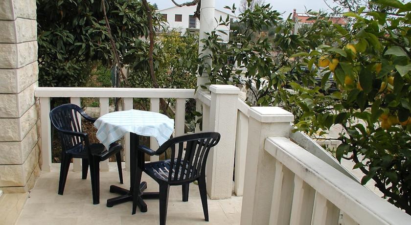 KorДЌula 2 Holiday Home 
