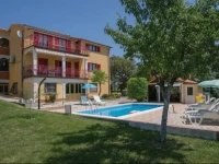 Vinez III Holiday Home 
