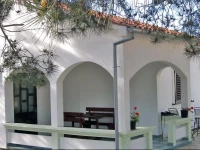 Vir 1 Holiday Home 