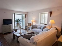 Fiora Holiday Home 
