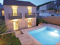 Vis 16 Holiday Home 