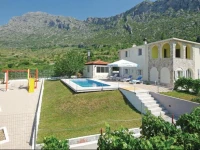 Zavojane 86 with Outdoor Swimmingpool Holiday Home 