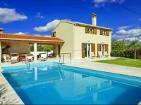 Casa Mondo 