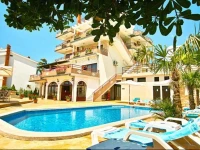 Small Hotel Kleopatra 