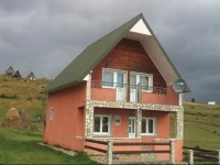 Baron Zabljak Holiday House 