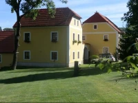 Alberta Holiday House 