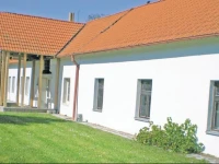 Bzi Holiday Home 