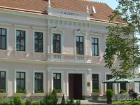Drnholec Hotel 