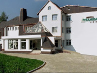 Pyramida II Hotel