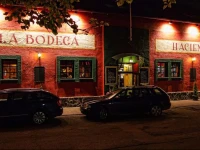 Hacienda La Bodega Hotel &amp; Steak House 