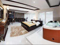Lux Hotel Onyx 4*