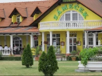 ZГЎmeДЌek Hotel 