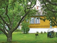 Vresova Holiday Home 