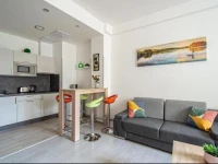 Executive Bright Apt. by Ruterra 