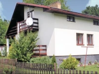 Velky Vrestov Holiday Home 