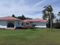 Manureva Lodge