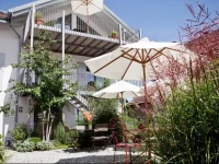 Le Coq Chantant B&B and Boutique Hotel St-Livres 