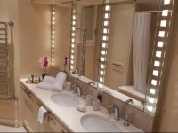 Larem Suites 