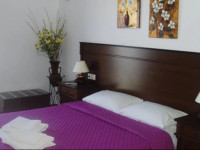 Ritas Place Hotel