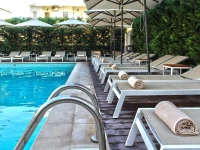 Nefeli Hotel 3*