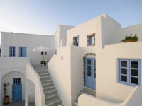 Pantelia Suites