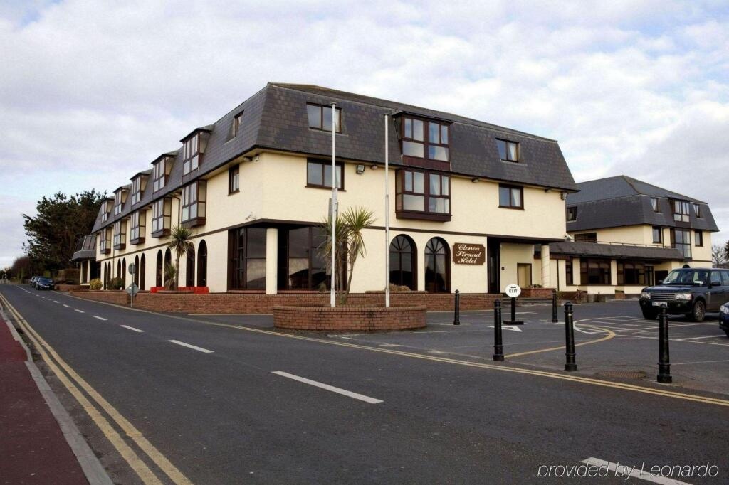 Clonea Strand Hotel 3*