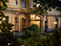 Vienna Woods 3*