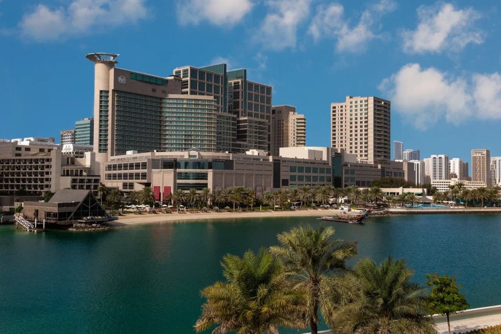Beach Rotana Hotel 5*