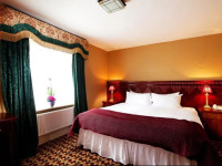 Riverbank House Hotel