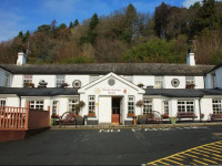 Woodenbridge Hotel & Lodge