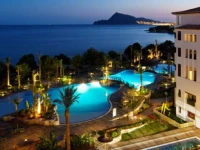 SH Villa Gadea 5*