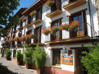Apartamentos Turisticos Ezcaray