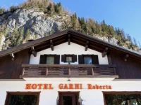 Hotel Garni Roberta 3*
