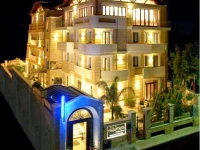 Albatres Palace  4*