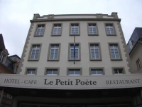 Le Petit Poete 2*