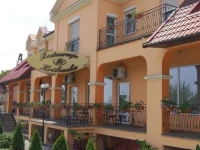 Hotel Chrobry 2*