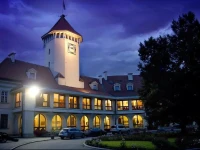 Hotel Zamek Pułtusk Dom Polonii 3*
