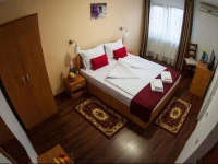 Hotel La Casa 3*