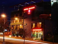 Indiana Hotel 3*