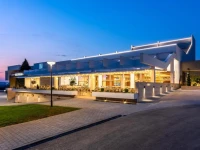 Hotel Nais 3*