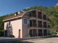 Golden River 3*
