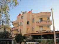 Emek Tok Apart