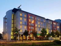 Courtyard Paris La Defense West - Colombes 4*