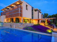 Amor Hotel