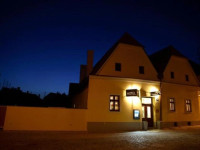 Lahofer