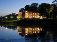 Ekesparre Residence