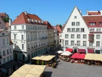 Town Hall Square 