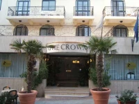 The Crown 4*