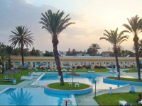 Les Palmiers Beach Holiday Village Hotel