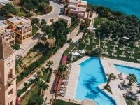 Candia Park Village 4*
